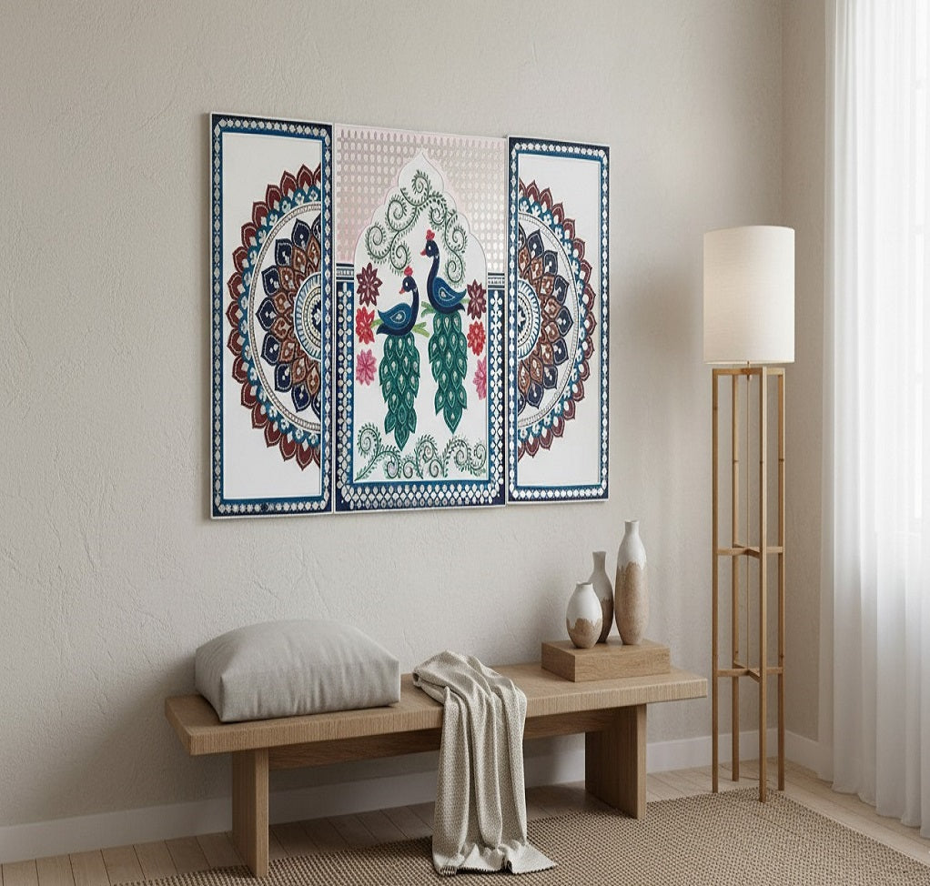 Peacock Art Comes Alive With "Mud and Mirror"